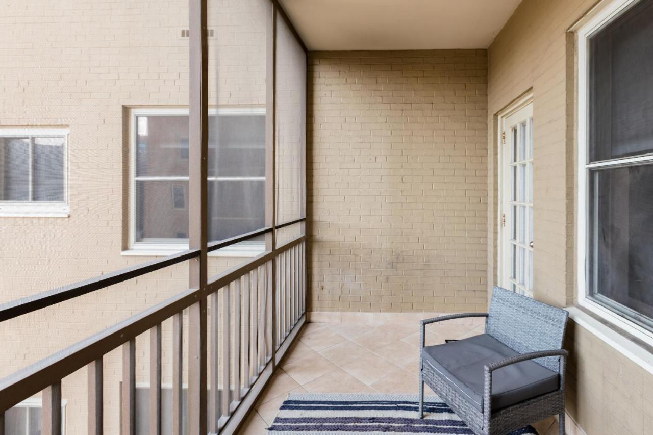 Rare 2 Bed 2 Bath Downtown Condo Near Aquarium Atlanta Bagian luar foto