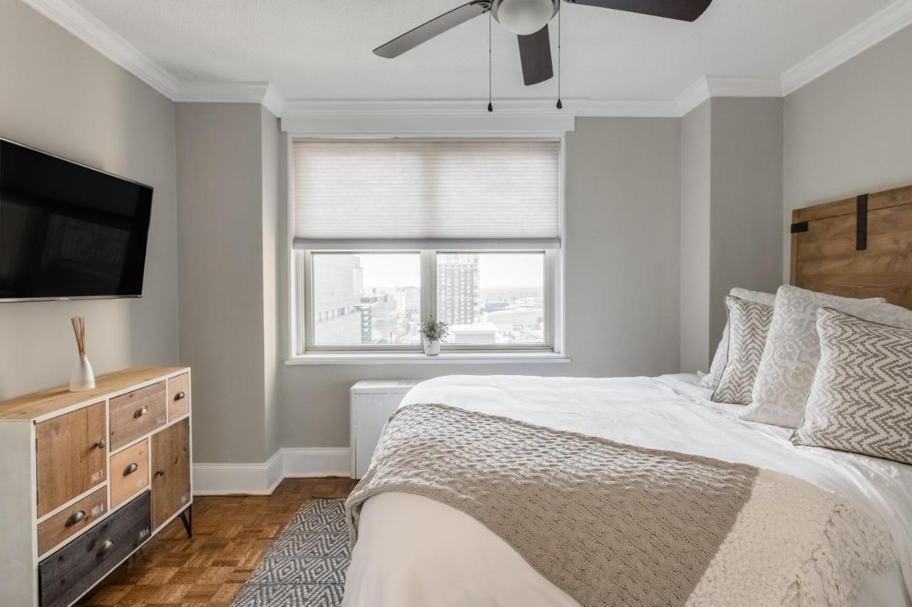 Rare 2 Bed 2 Bath Downtown Condo Near Aquarium Atlanta Bagian luar foto